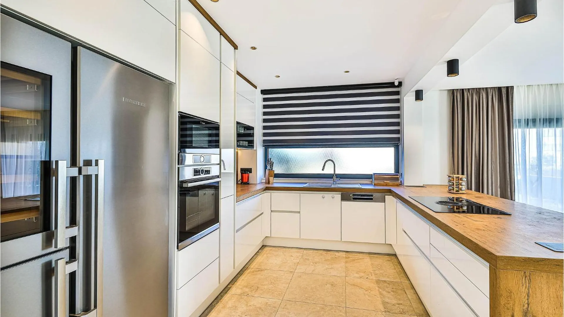 Holiday home Beautiful Home In Trogir With Kitchen