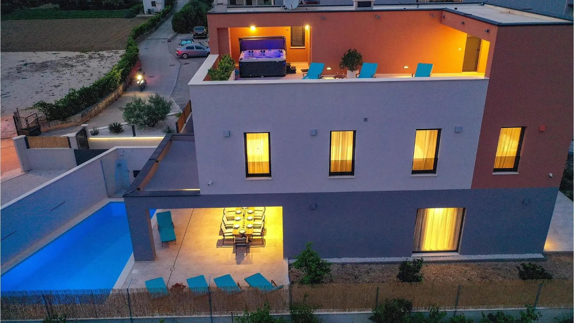 Beautiful Home In Trogir With Kitchen contacts